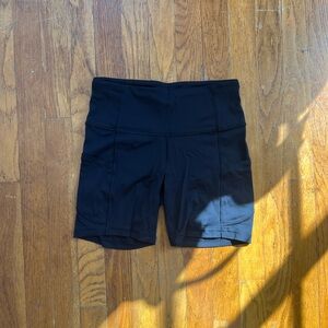 Lululemon Fast and Free shorts | size 6